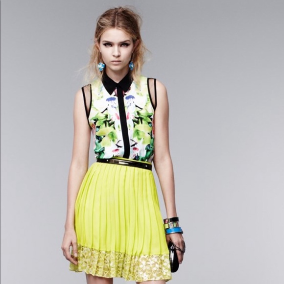 Prabal Gurung for Target floral print blouse - Picture 3 of 3